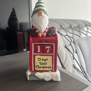 Christmas Countdown Decoration - Red and Green